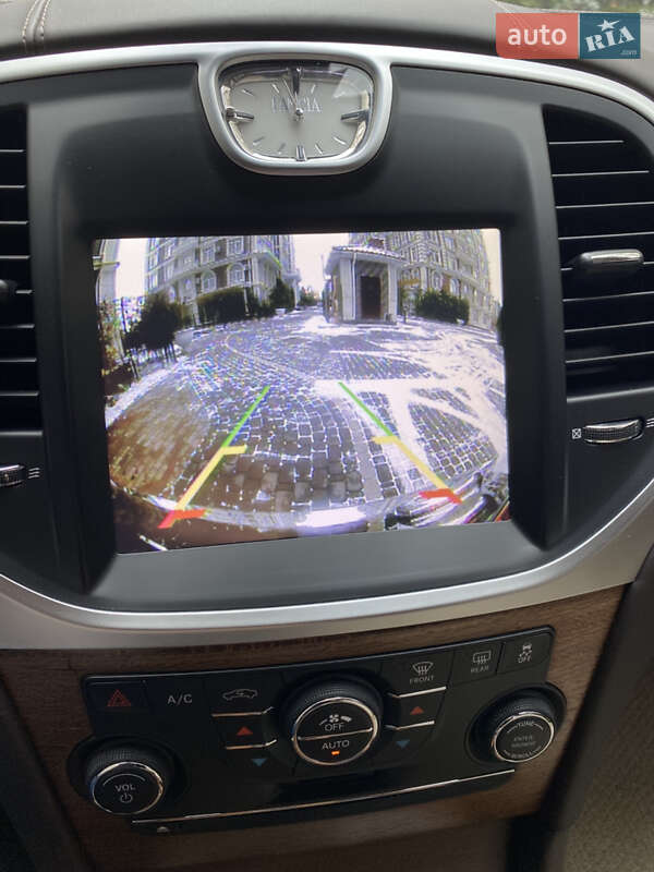 Седан Lancia Thema 2012 в Києві