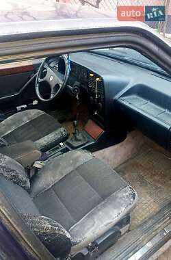 Седан Lancia Thema 1991 в 