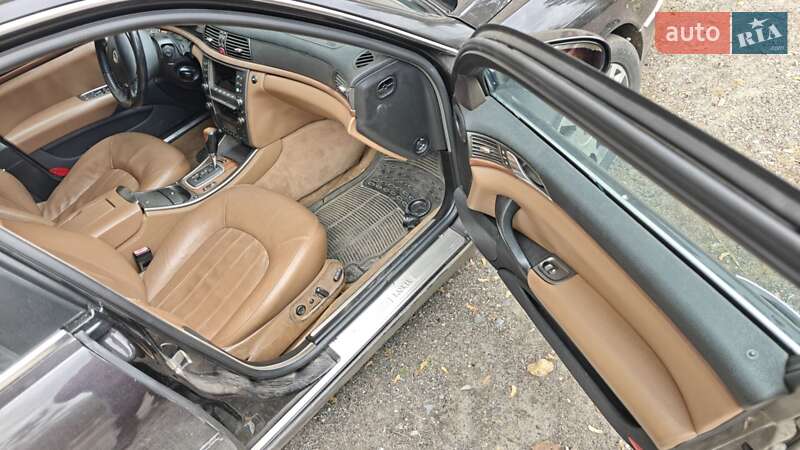 Седан Lancia Thesis 2004 в Киеве