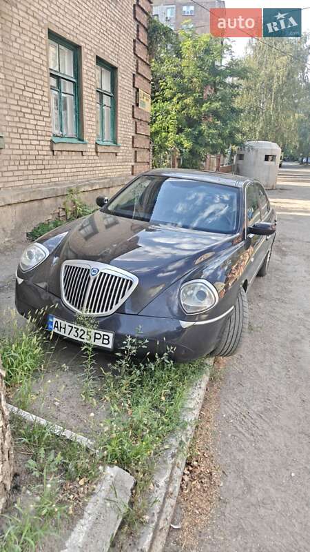 Седан Lancia Thesis 2004 в Киеве