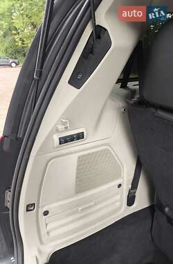 Минивэн Lancia Voyager 2013 в 