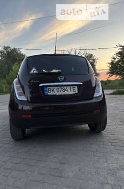 Хетчбек Lancia Ypsilon 2008 в Рівному