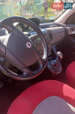Купе Lancia Ypsilon 2006 в 