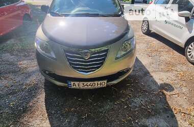 Хэтчбек Lancia Ypsilon 2012 в Киеве