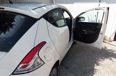 Седан Lancia Ypsilon 2012 в Борисполі