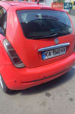 Хэтчбек Lancia Ypsilon 2008 в 