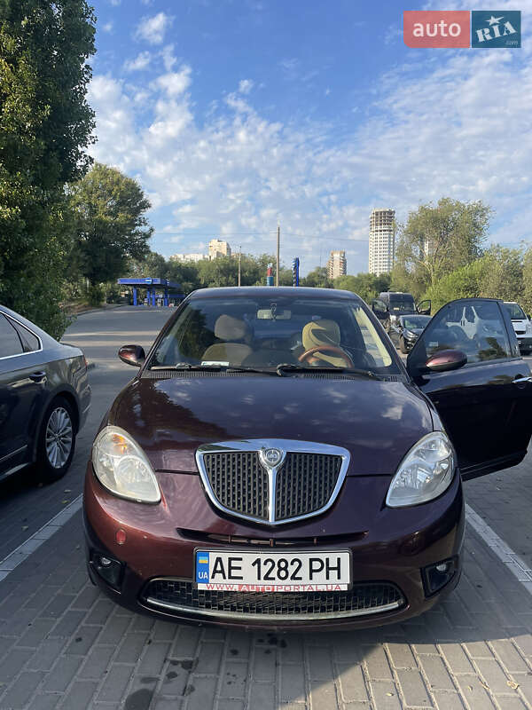 Хэтчбек Lancia Ypsilon 2008 в Запорожье фото 11 Хэтчбек Lancia Ypsilon 2008 в Запорожье