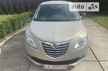 Хэтчбек Lancia Ypsilon 2012 в Ужгороде