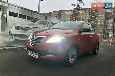 Хетчбек Lancia Ypsilon 2013 в Краматорську