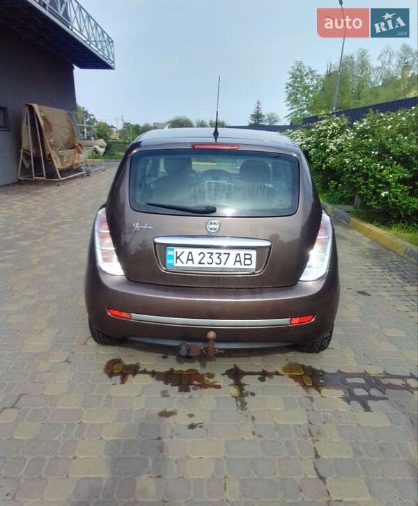 Хэтчбек Lancia Ypsilon 2009 в Киеве