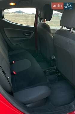 Хетчбек Lancia Ypsilon 2013 в 