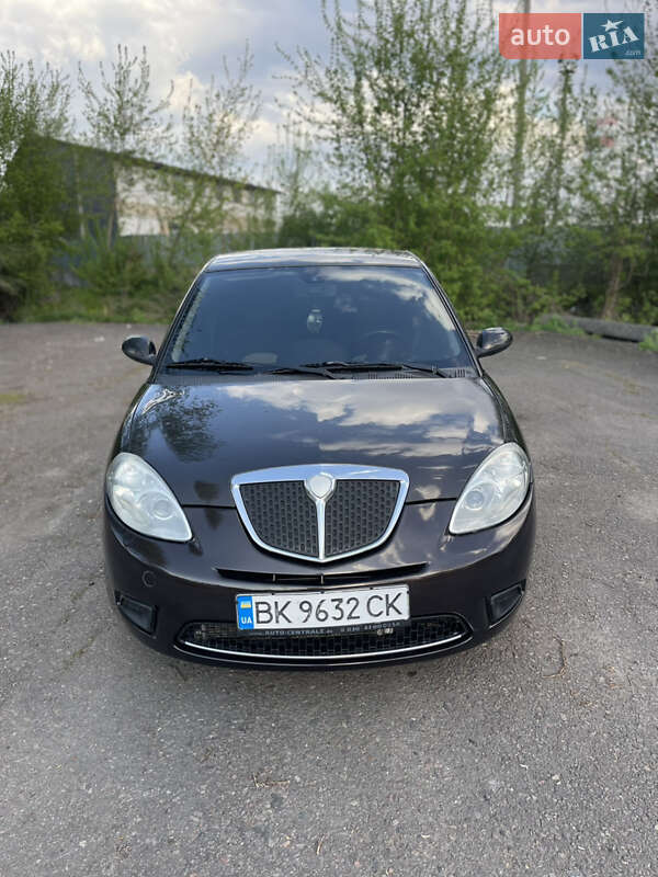 Хэтчбек Lancia Ypsilon 2007 в Ровно