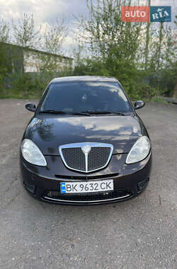 Хэтчбек Lancia Ypsilon 2007 в 