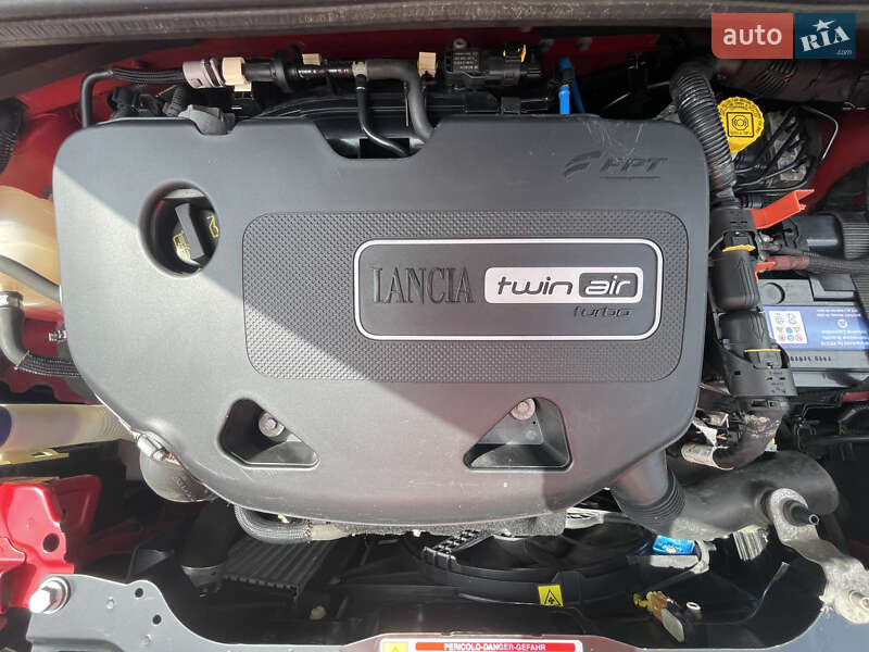 Хэтчбек Lancia Ypsilon 2012 в Харькове