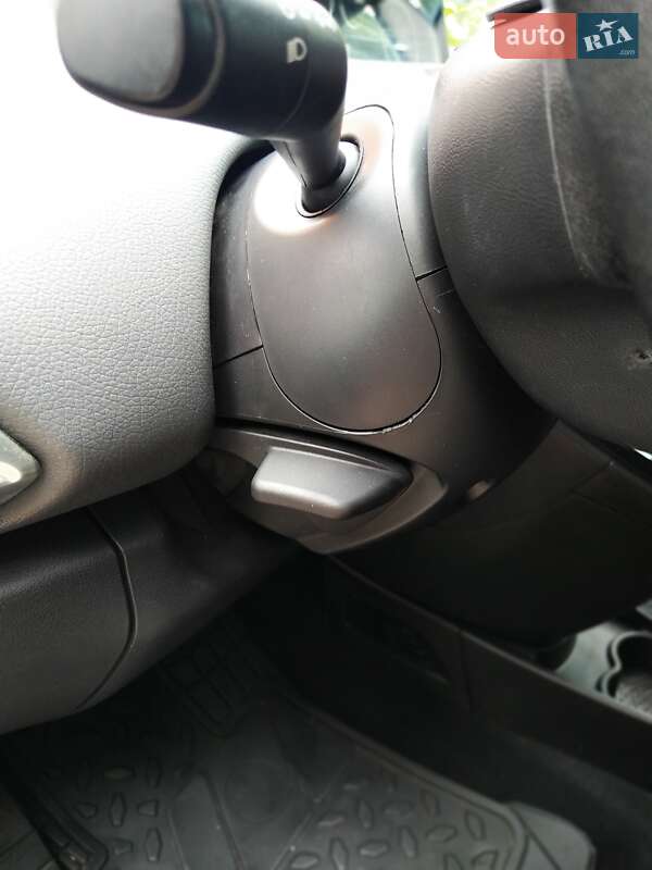 Хэтчбек Lancia Ypsilon 2012 в Ровно