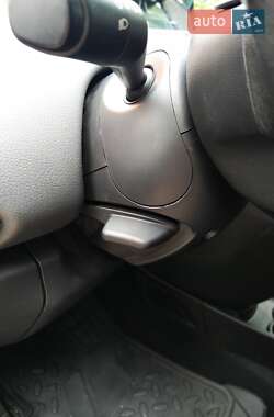 Хэтчбек Lancia Ypsilon 2012 в 