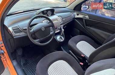 Хэтчбек Lancia Ypsilon 2008 в 