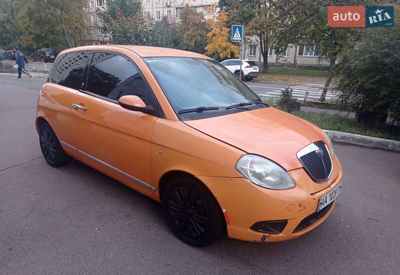 Хэтчбек Lancia Ypsilon 2008 в Киеве фото 7 Хэтчбек Lancia Ypsilon 2008 в Киеве