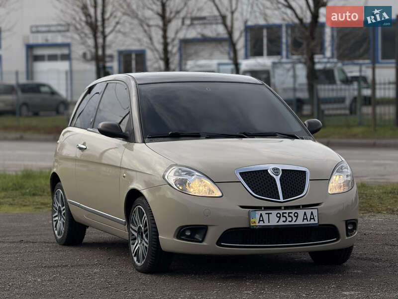 Хетчбек Lancia Ypsilon 2007 в Івано-Франківську фото 2 Хетчбек Lancia Ypsilon 2007 в Івано-Франківську
