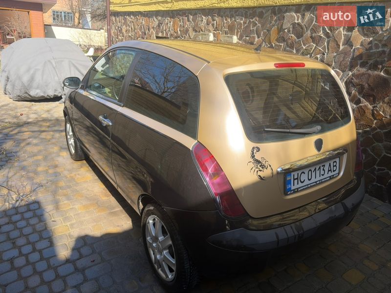 Хетчбек Lancia Ypsilon 2005 в Львові