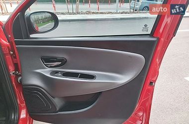 Хэтчбек Lancia Ypsilon 2012 в Киеве