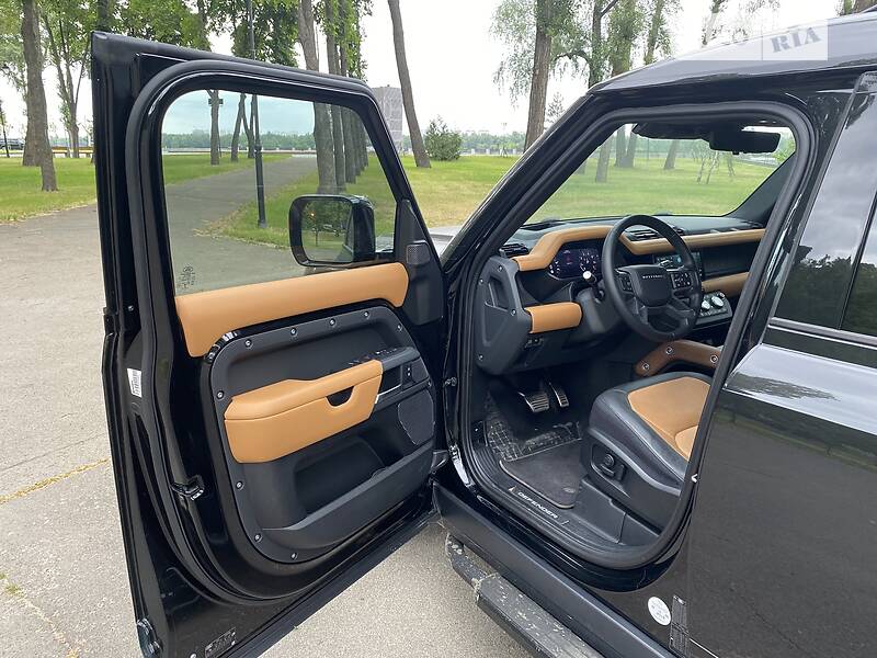 Внедорожник / Кроссовер Land Rover Defender 2020 в Киеве