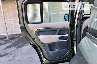 Внедорожник / Кроссовер Land Rover Defender 2020 в 