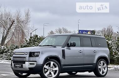 Внедорожник / Кроссовер Land Rover Defender 2022 в 