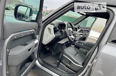 Внедорожник / Кроссовер Land Rover Defender 2022 в 