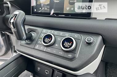 Внедорожник / Кроссовер Land Rover Defender 2022 в 