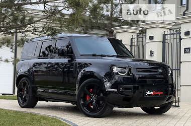 Внедорожник / Кроссовер Land Rover Defender 2022 в 