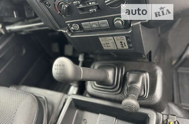 Внедорожник / Кроссовер Land Rover Defender 2012 в Житомире