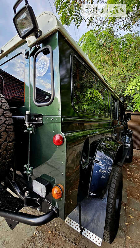 Land Rover Defender 1996 Land Rover Defender 1996