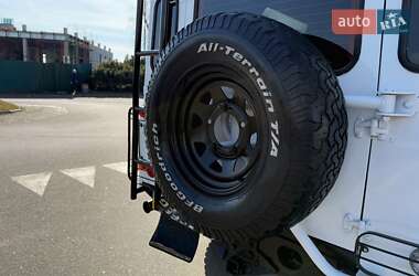 Внедорожник / Кроссовер Land Rover Defender 2008 в 