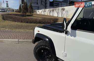 Внедорожник / Кроссовер Land Rover Defender 2008 в 