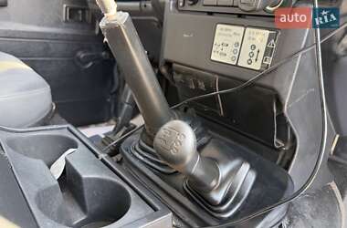 Внедорожник / Кроссовер Land Rover Defender 2008 в 