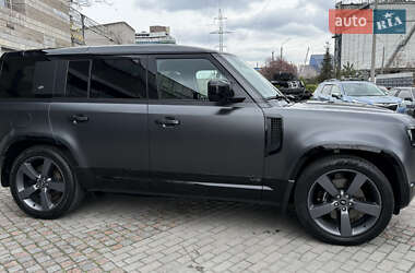 Внедорожник / Кроссовер Land Rover Defender 2022 в 