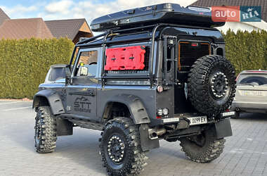 Внедорожник / Кроссовер Land Rover Defender 2015 в 