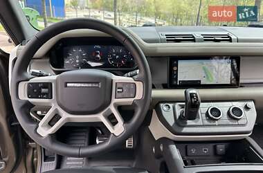 Позашляховик / Кросовер Land Rover Defender 2021 в 