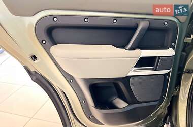 Внедорожник / Кроссовер Land Rover Defender 2020 в 