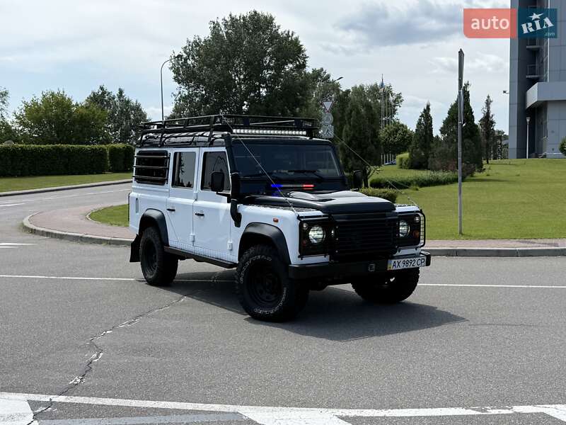 Land Rover Defender 2008