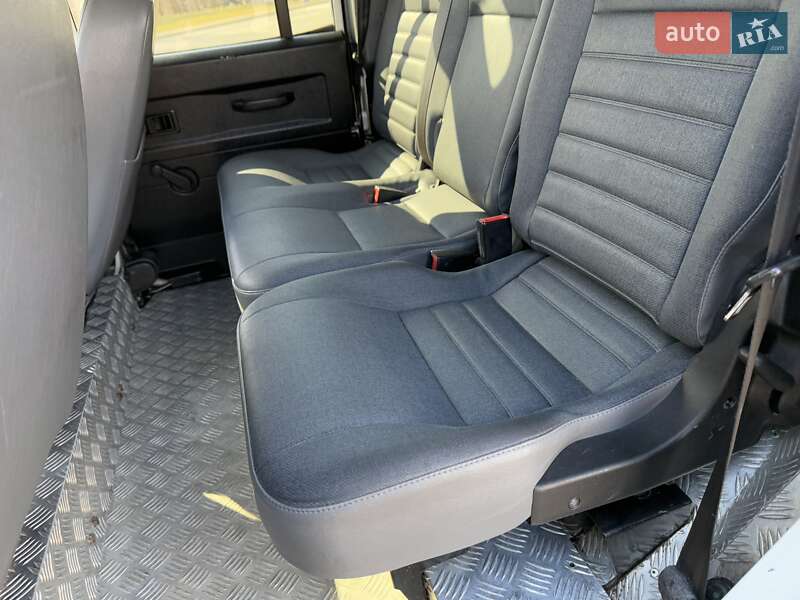 Внедорожник / Кроссовер Land Rover Defender 2008 в Киеве