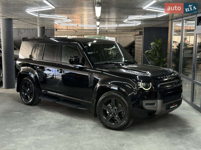 Land Rover Defender 2022