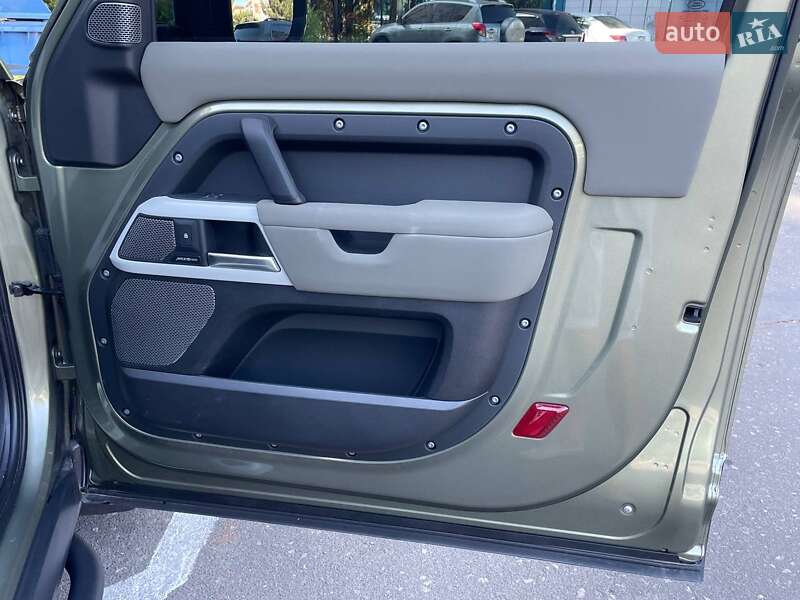 Внедорожник / Кроссовер Land Rover Defender 2022 в Одессе