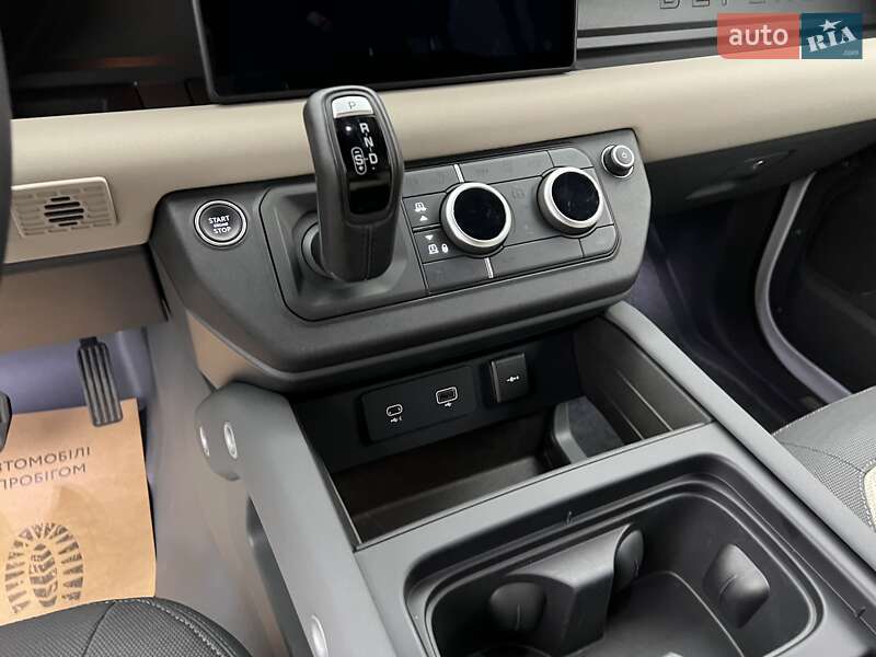 Внедорожник / Кроссовер Land Rover Defender 2022 в Киеве