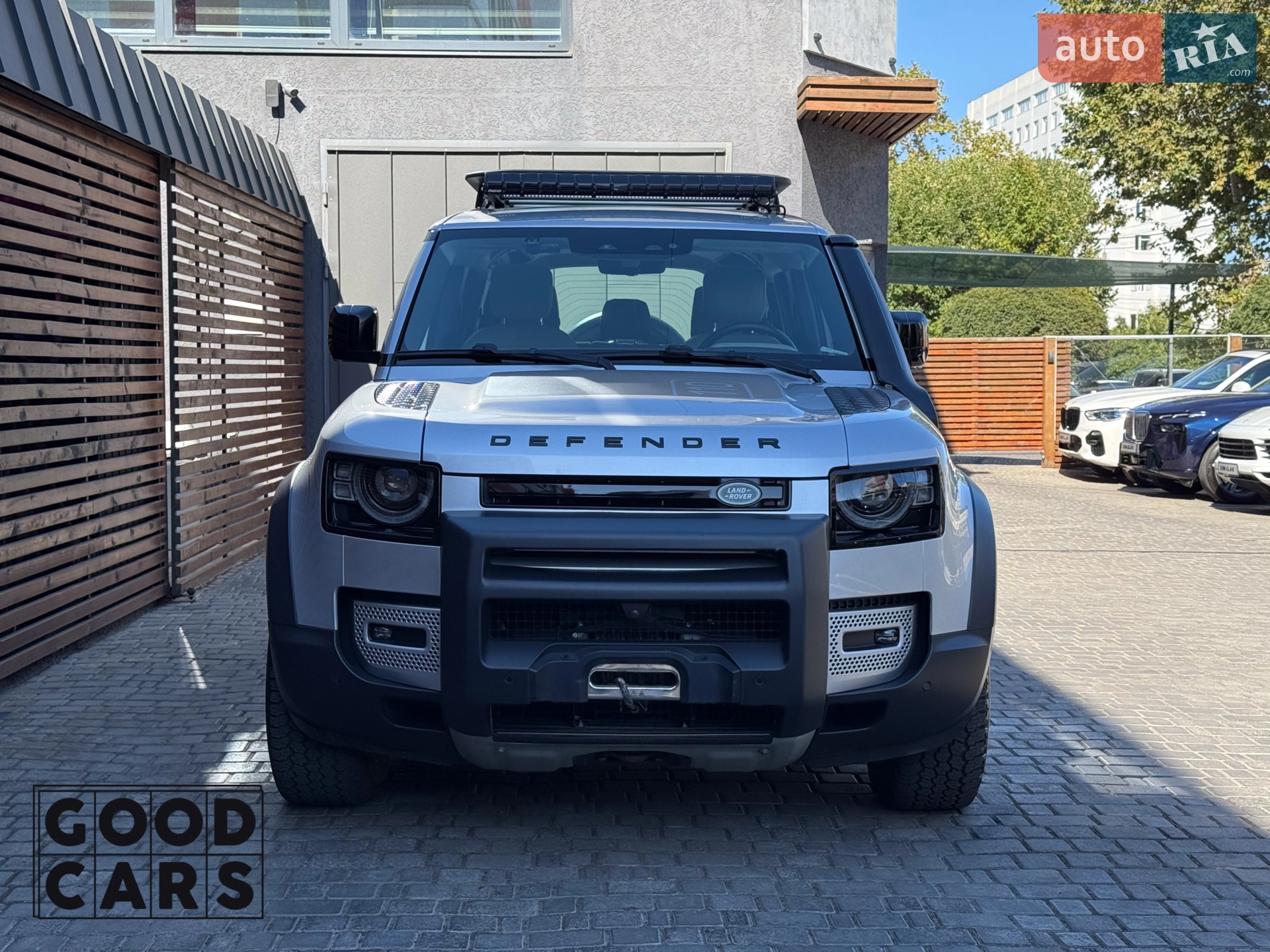 2020 Land Rover Defender - мініатюра 2