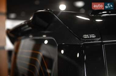 Внедорожник / Кроссовер Land Rover Defender 2022 в 
