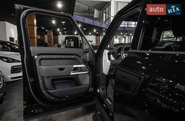 Внедорожник / Кроссовер Land Rover Defender 2022 в 