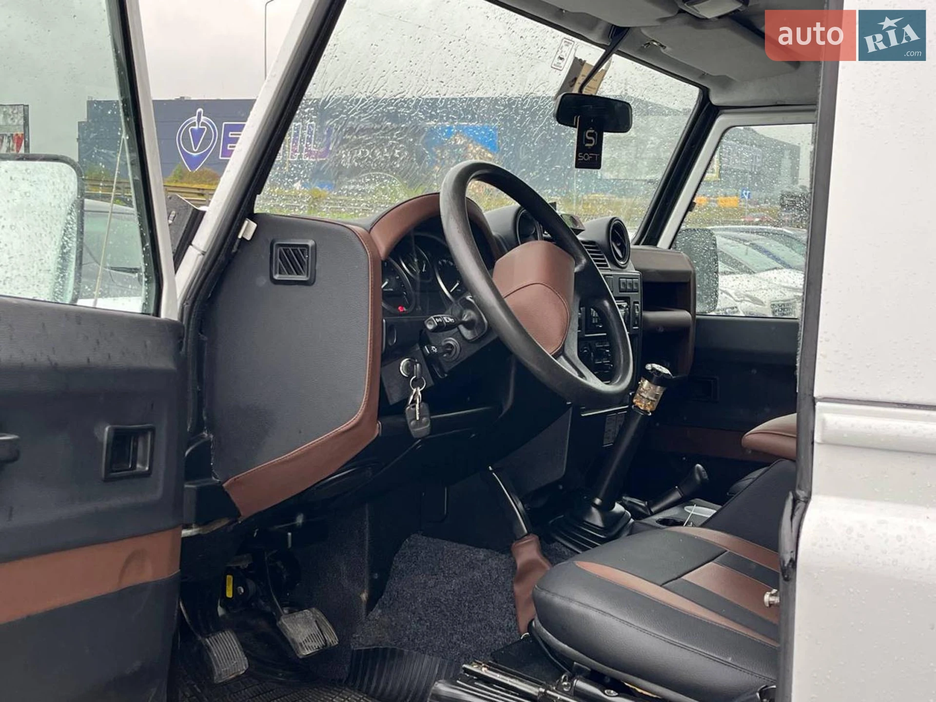 2013 Land Rover Defender - мініатюра 13