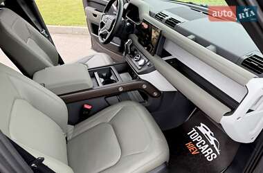 Внедорожник / Кроссовер Land Rover Defender 2022 в 